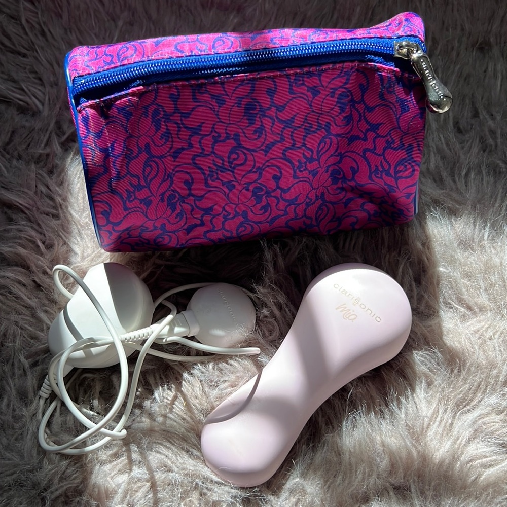 Clarisonic MIA with accessories
